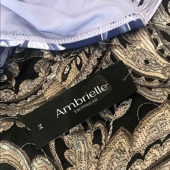 Strappy cutout swim bottoms - Picture 8 of 12